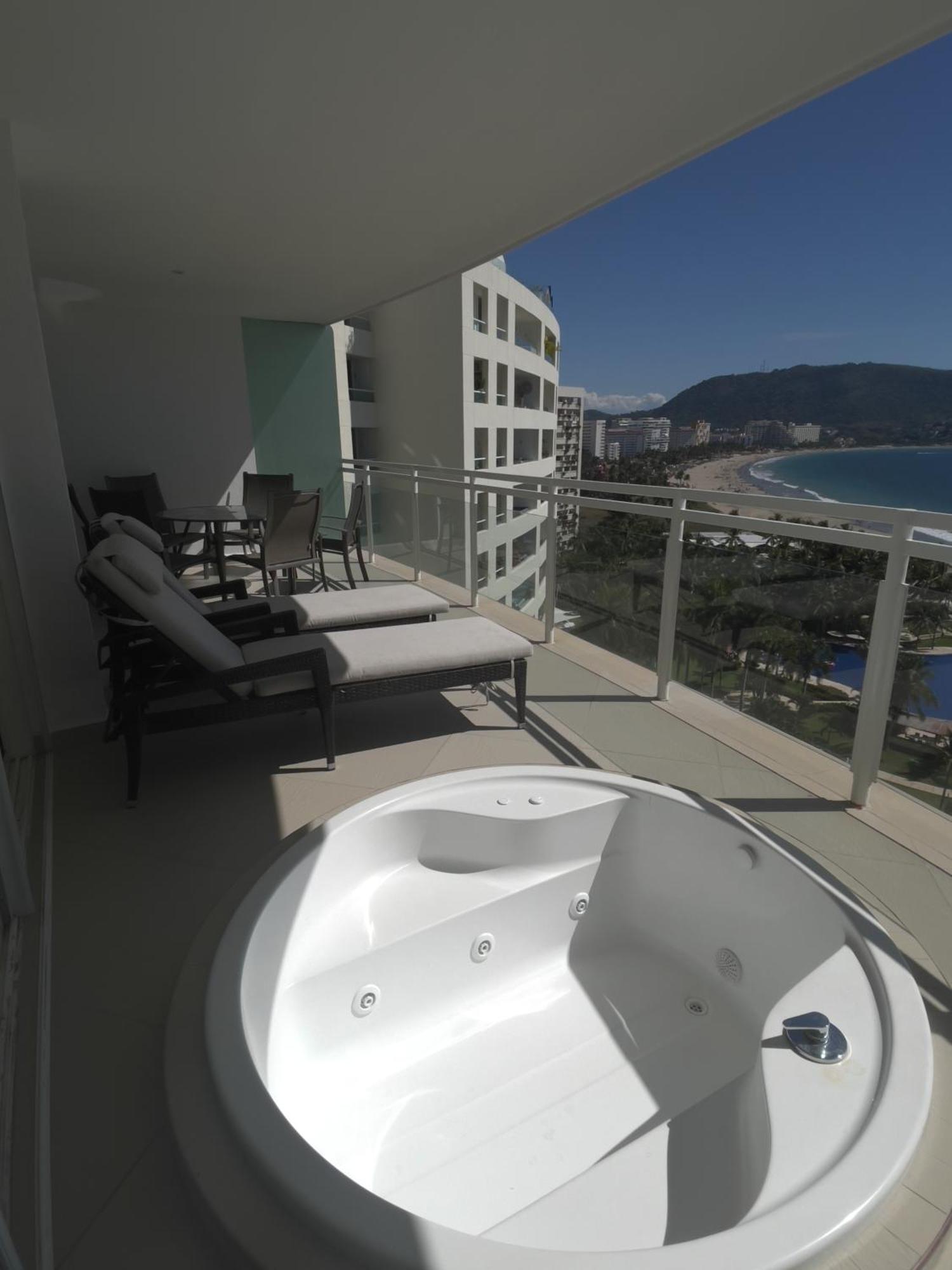 Bay View Grand Marina Ixtapa Condo En Pie De Playa Ngoại thất bức ảnh